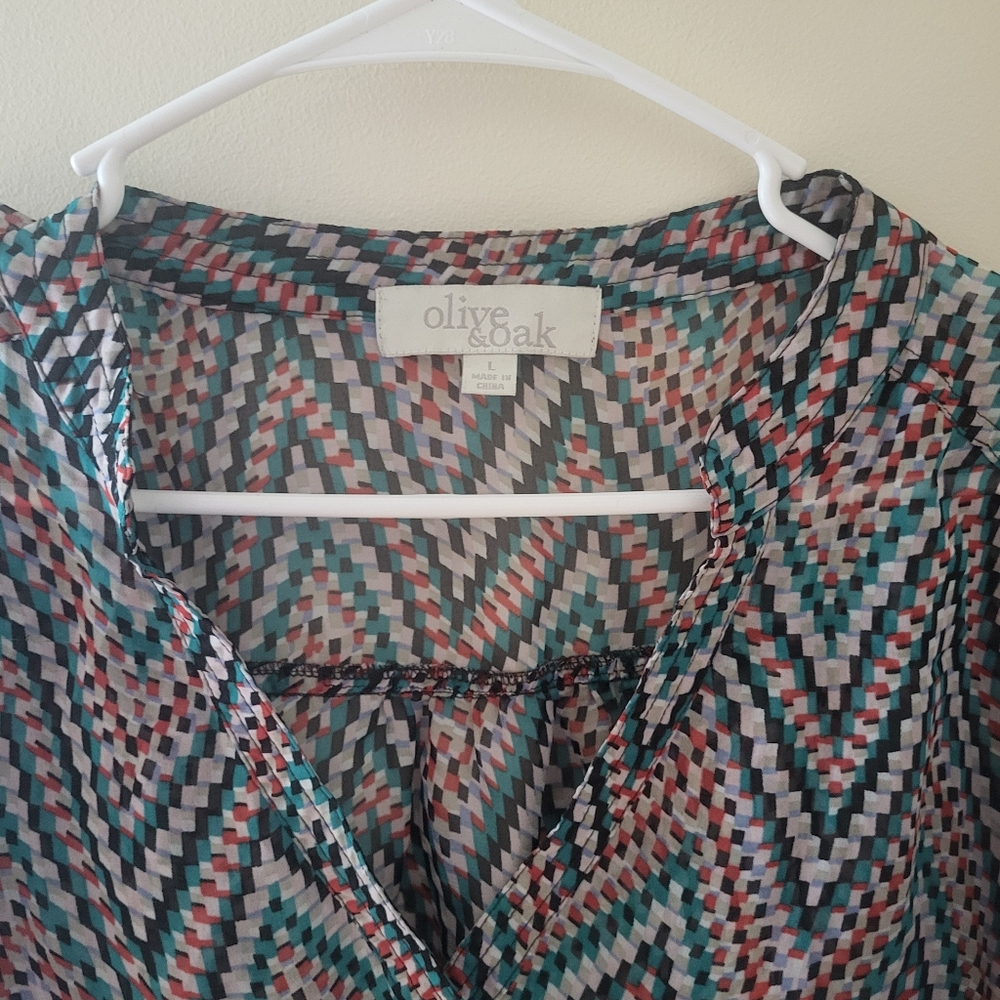Olive & Oak Blouse Size L - Picture 2 of 3